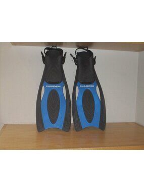 U.S. Divers Black and Blue Rubber Fins Size Large 10-13 Good Condition Scratches